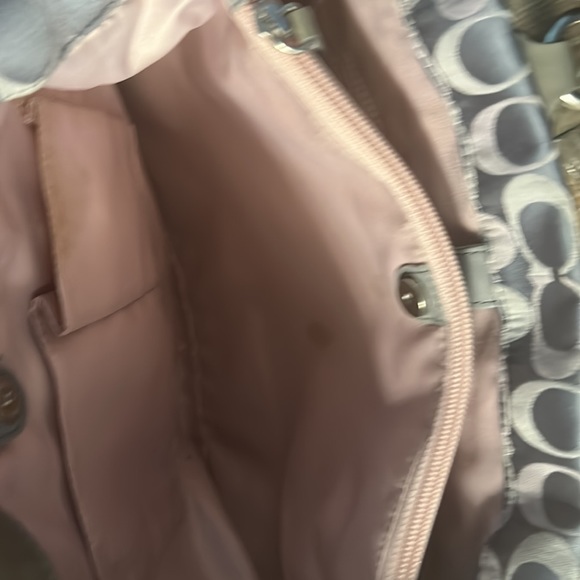 Coach hand bag - Picture 2 of 5